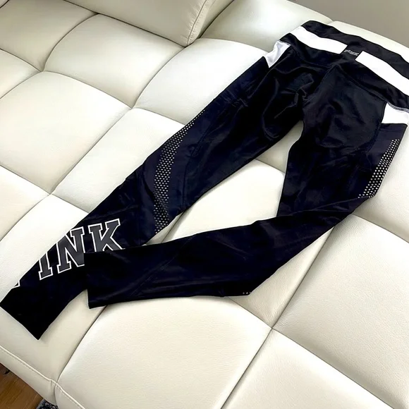 Victoria’s Secret Pink Ultimate black & white leggings.  Size Small. - Picture 3 of 7